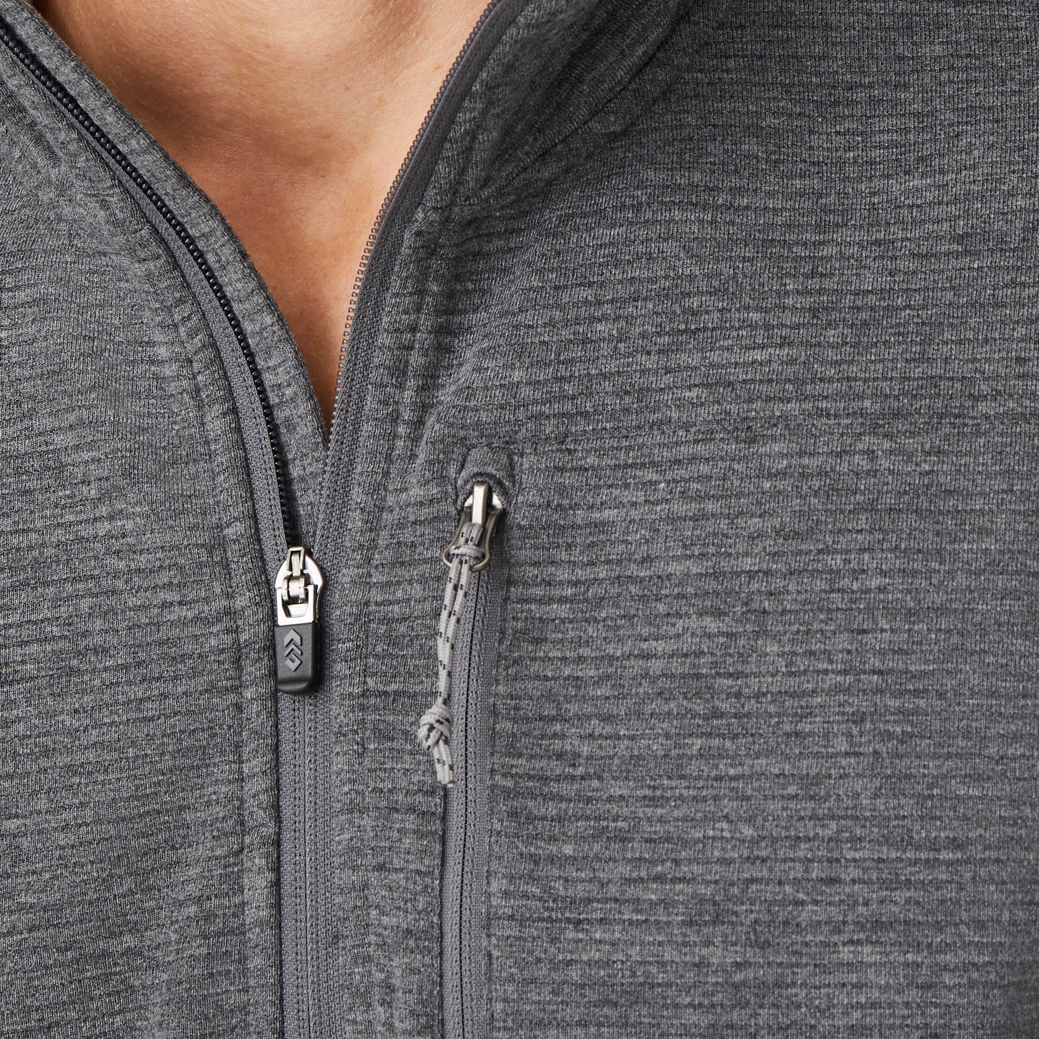 Men's Altitude Quilt Long Sleeve 1/2 Zip Mock Neck Shirt - Image 4