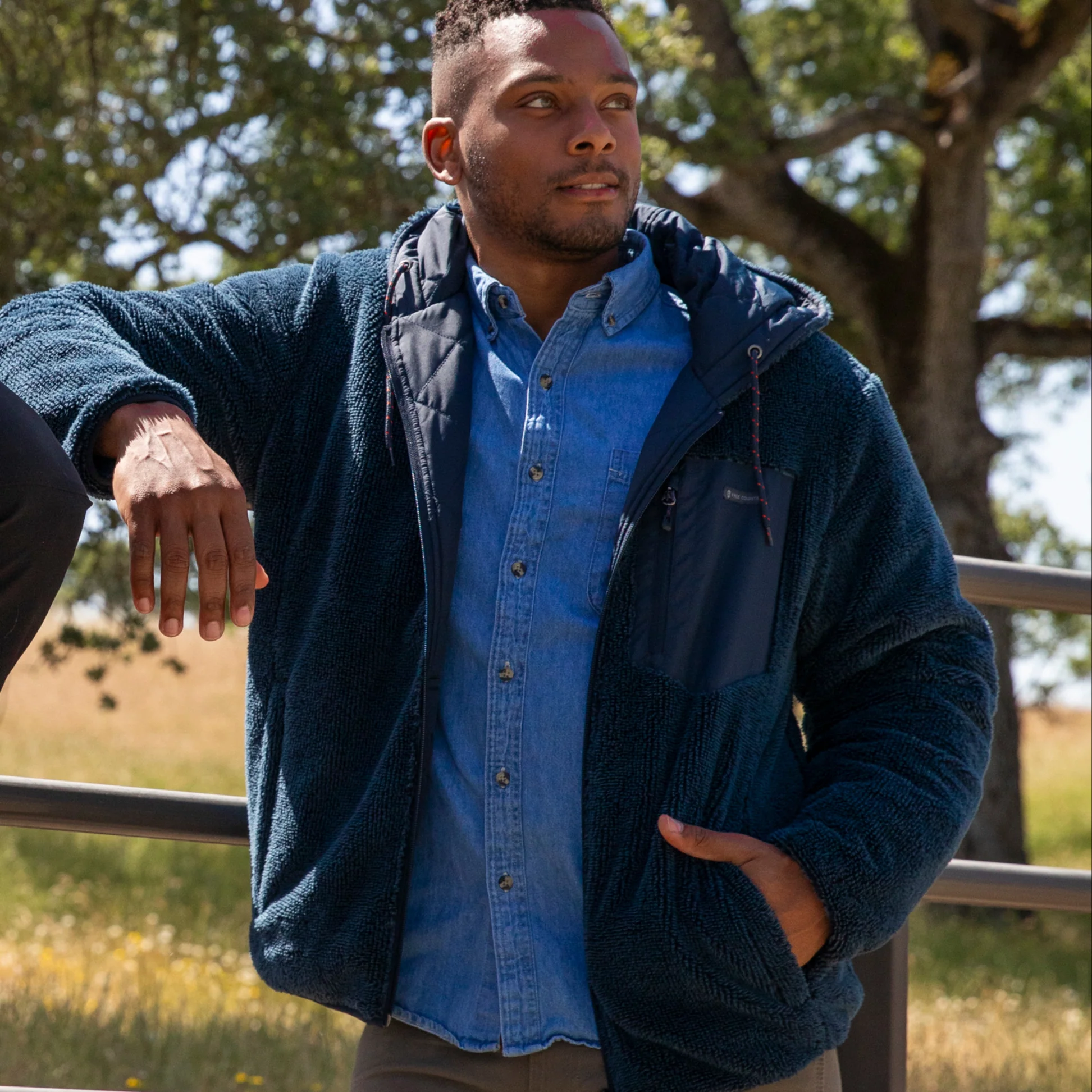 Men's Atlas Hooded Quilted Reversible Sherpa Jacket - Image 15