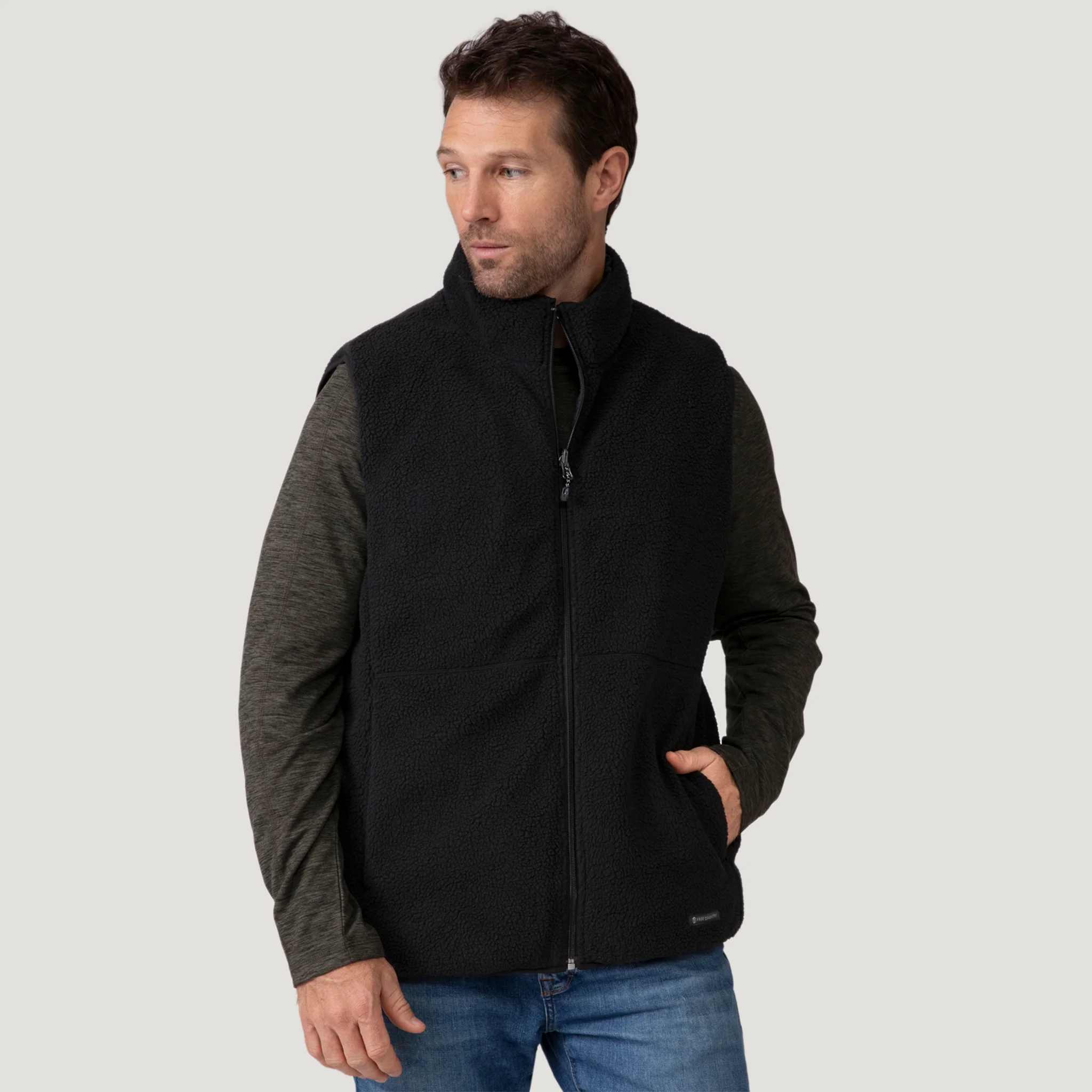 Men's Pine Creek Quilted Reversible Vest - Image 10