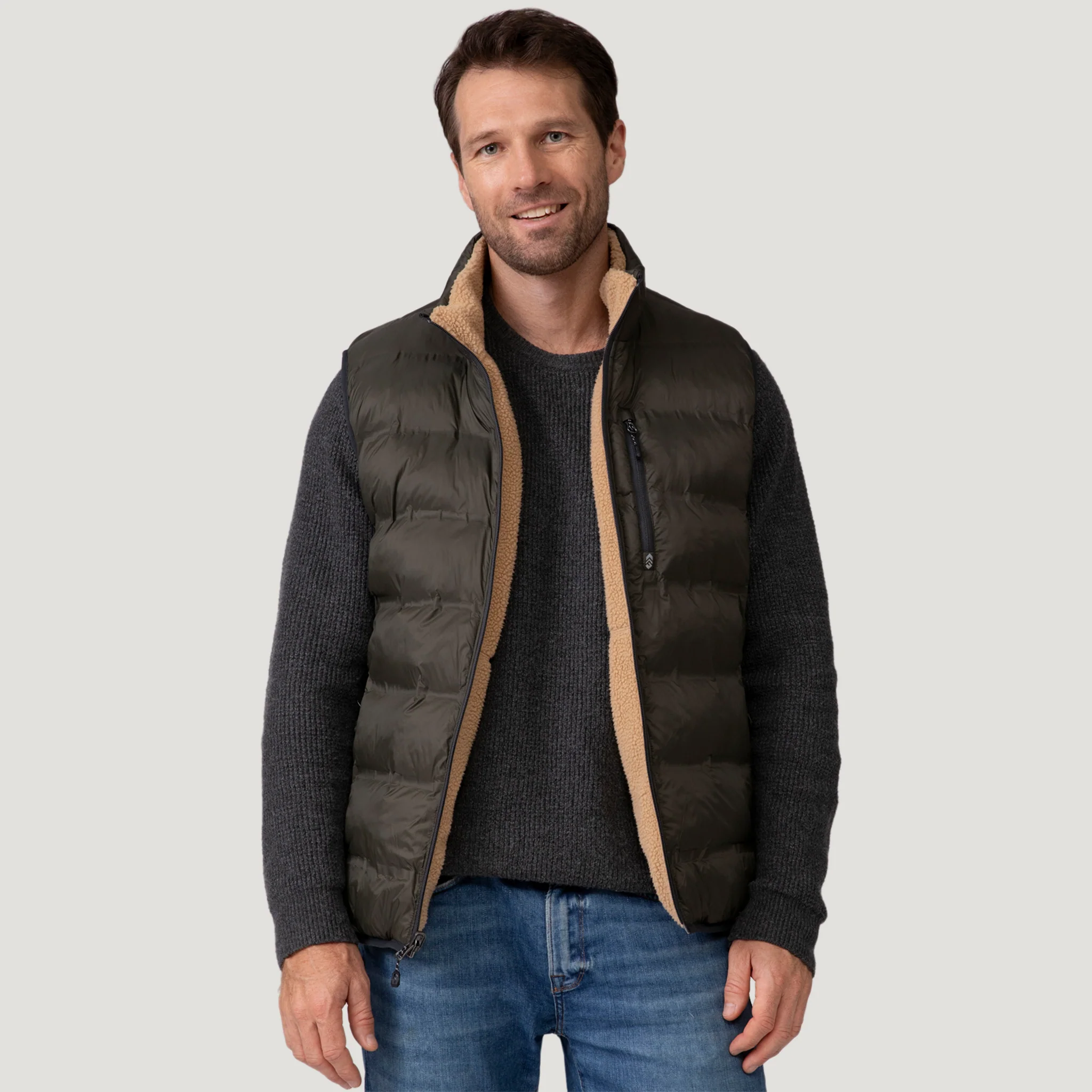 Men's Pine Creek Quilted Reversible Vest - Image 16