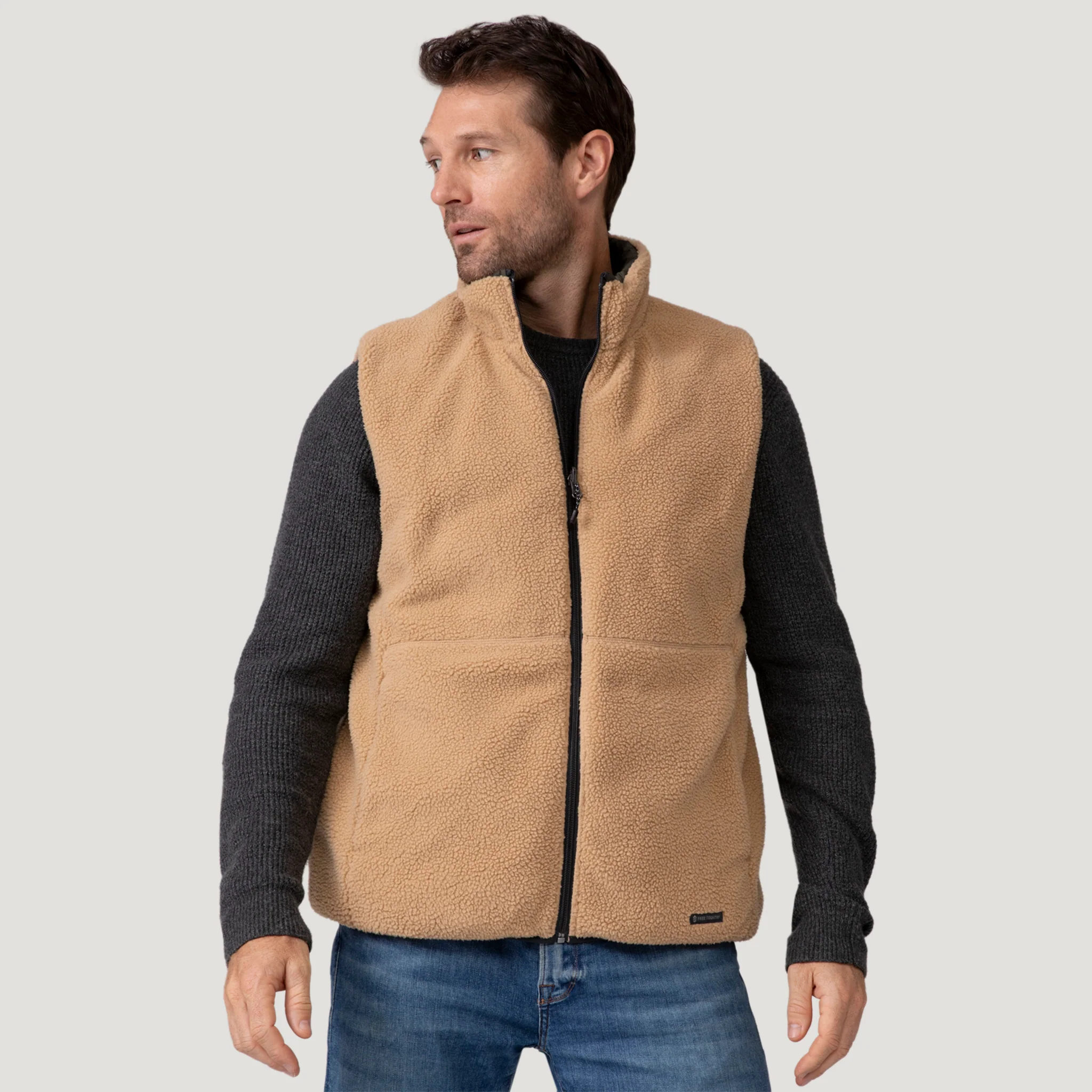 Men's Pine Creek Quilted Reversible Vest - Image 20