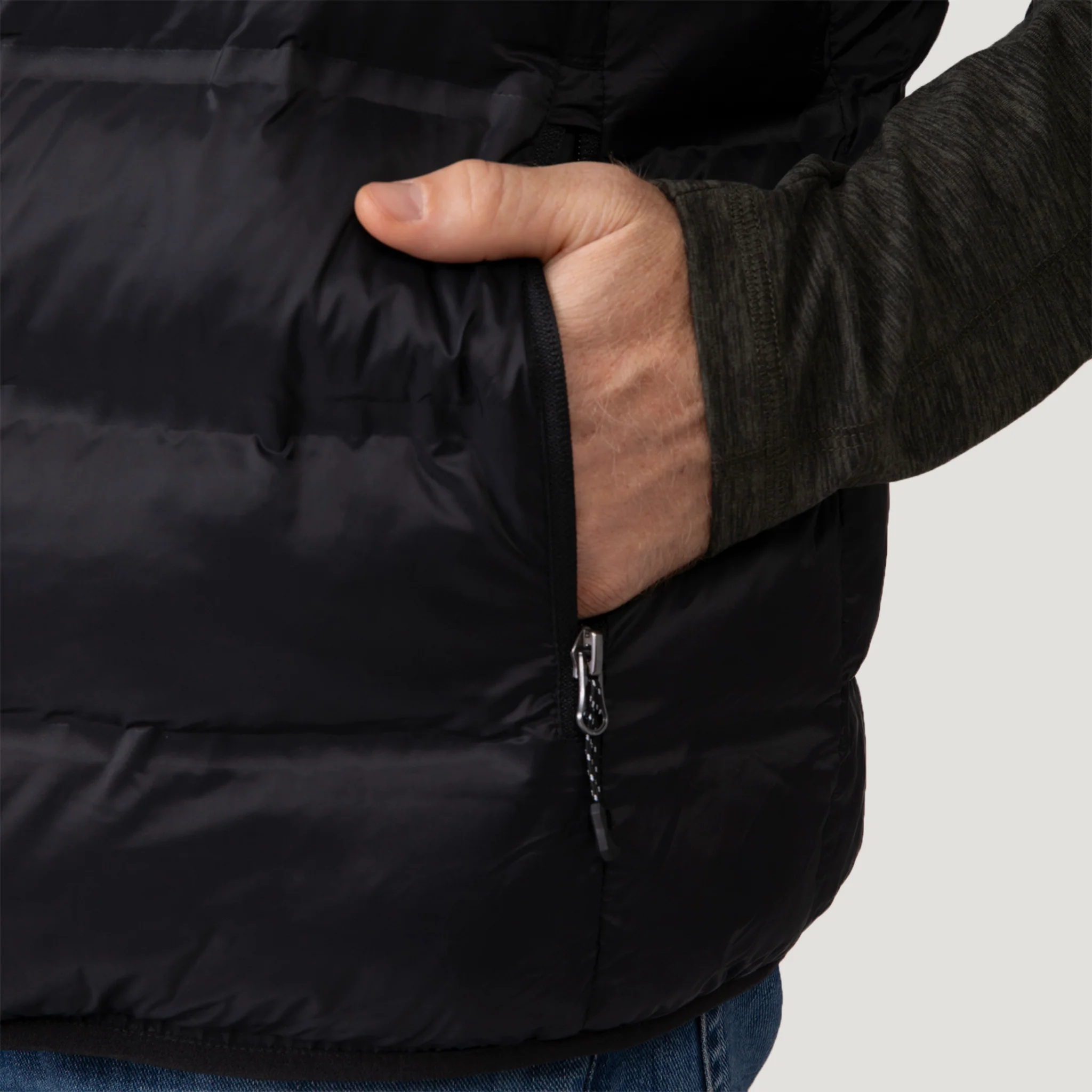 Men's Pine Creek Quilted Reversible Vest - Image 9