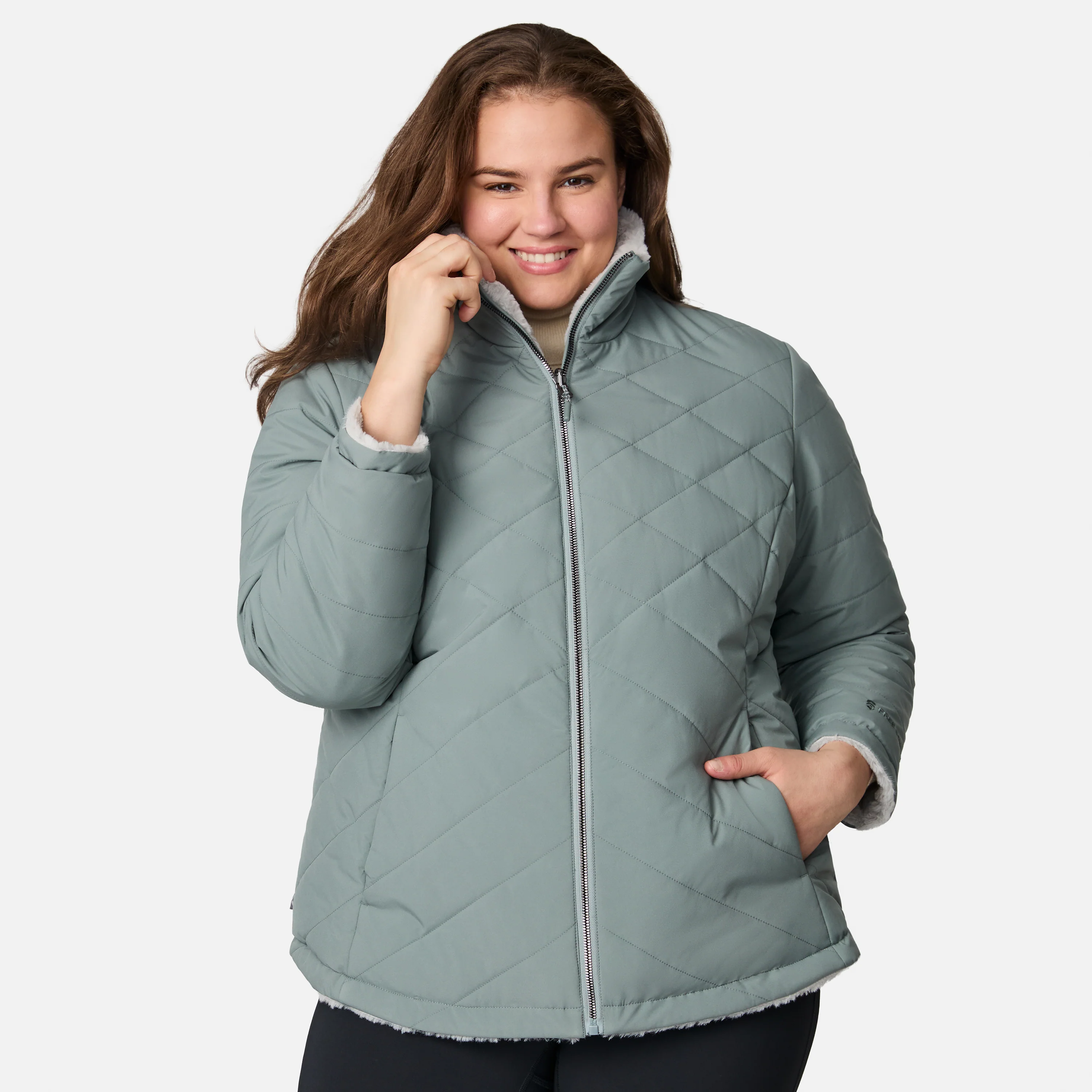 Women's Plus Size Cirrus Quilted Reversible Jacket - Image 15