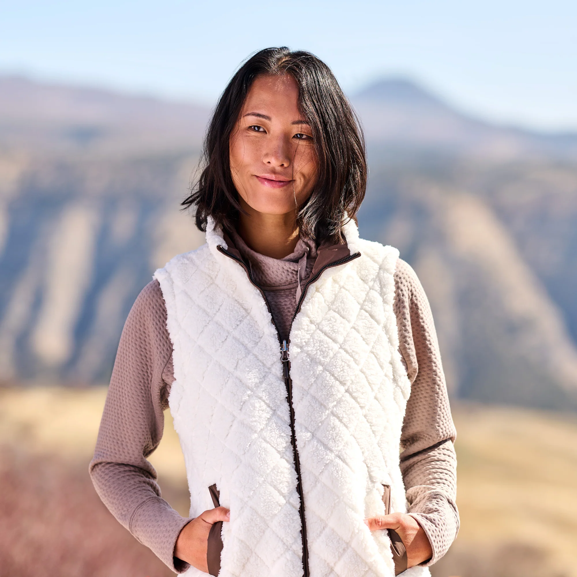 Women's Venture II Stratus Lite Reversible Vest - Image 2