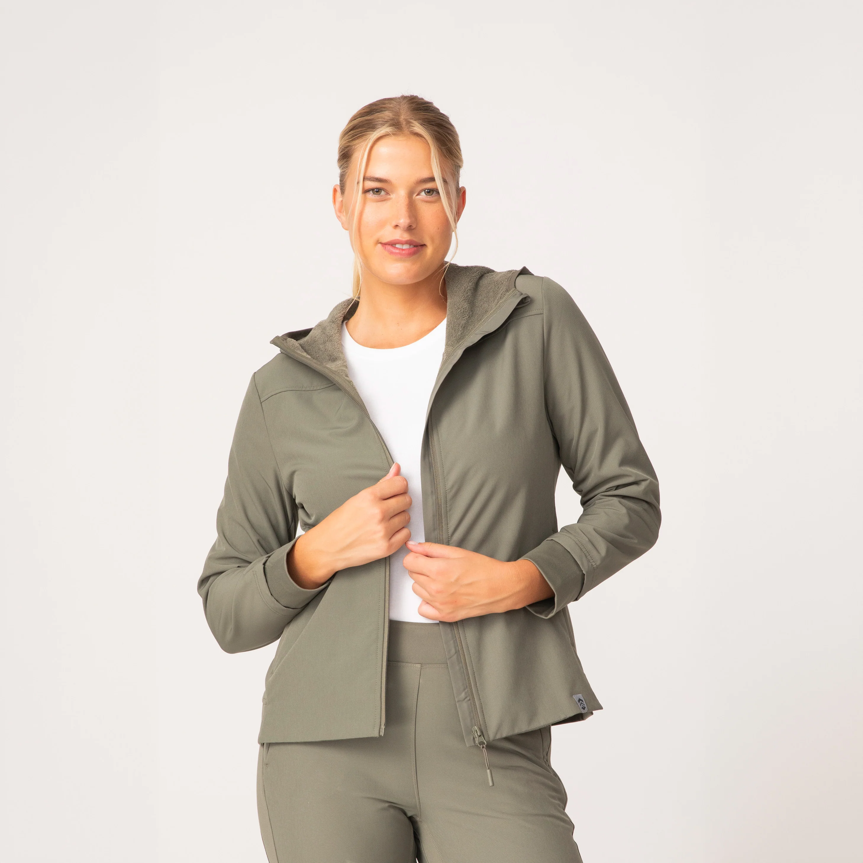 Women's Venture Out Hybrid Jacket - Image 7