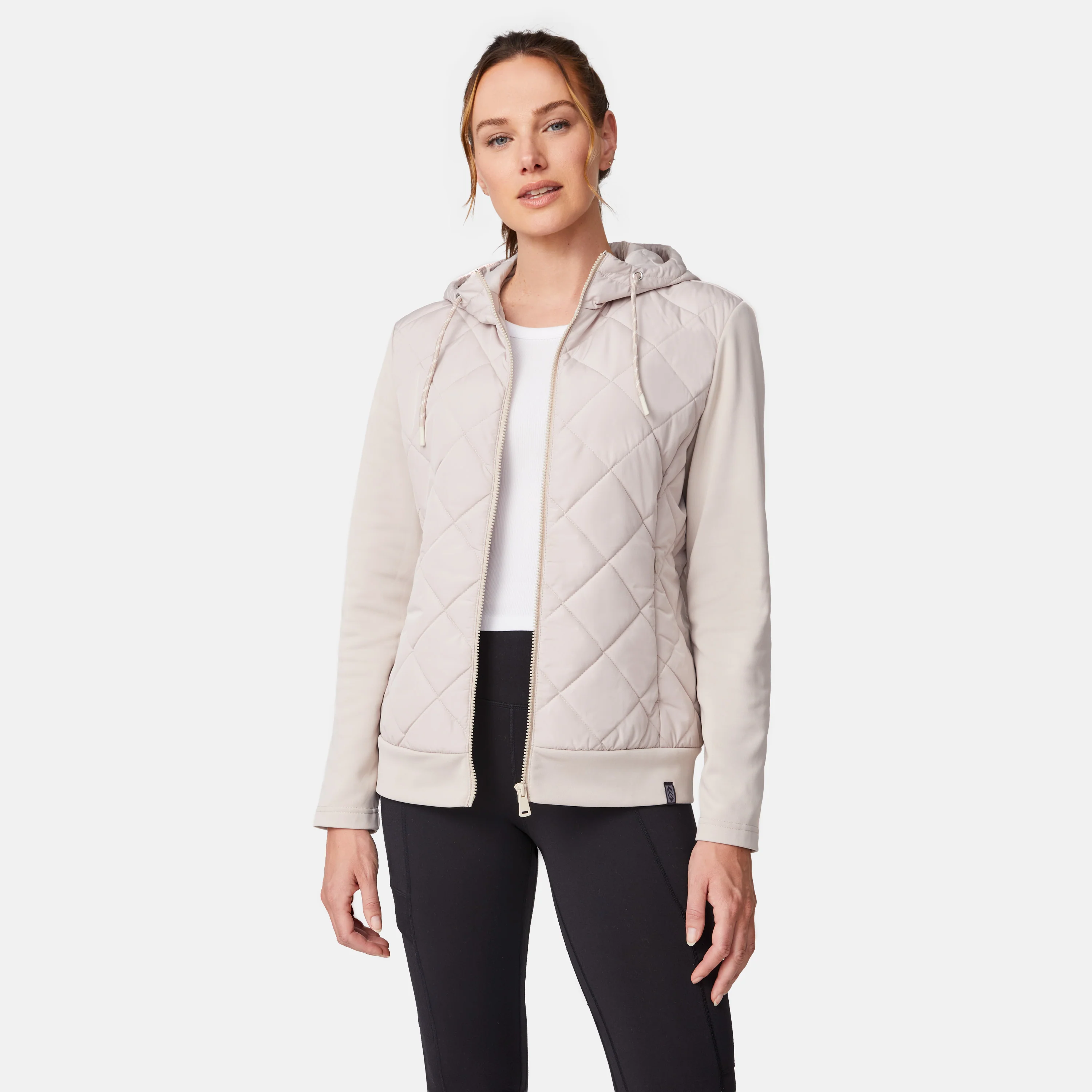 Women's Venture Quilted Hybrid Jacket - Image 10