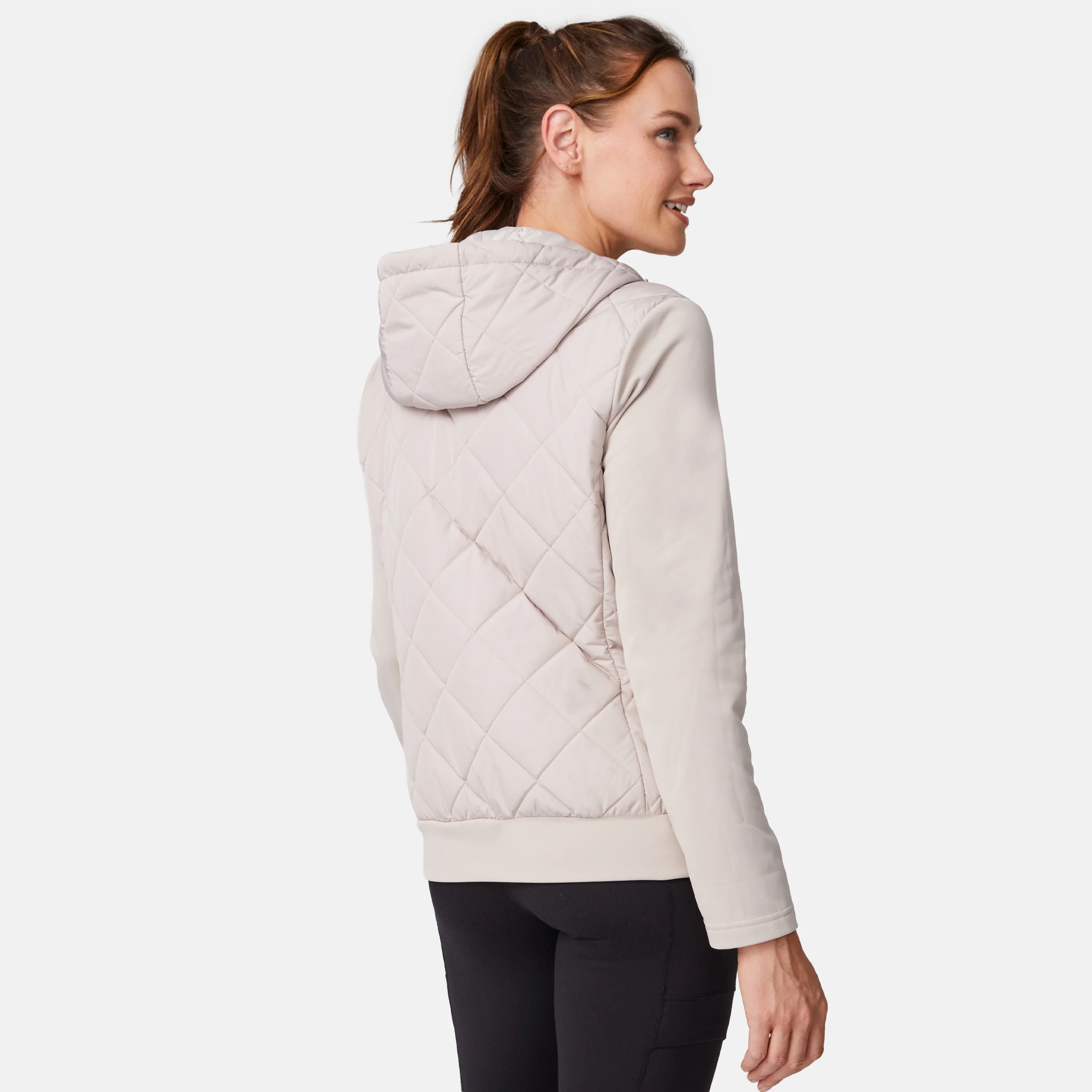 Women's Venture Quilted Hybrid Jacket - Image 12